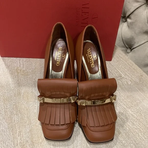 Valentino Garavani Heels - Picture 2 of 11